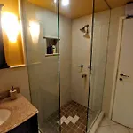Apartment 2 Bedroom 2 Bathroom Sea View, Private Free Parking *