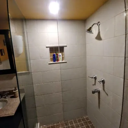 2 Bedroom 2 Bathroom Sea View, Private Free Parking دوبروفينك