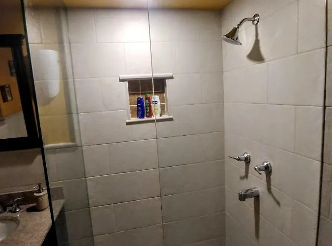 2 Bedroom 2 Bathroom Sea View, Private Free Parking Ντουμπρόβνικ