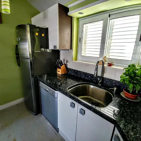 Apartament 2 Bedroom 2 Bathroom Sea View, Private Free Parking Dubrownik