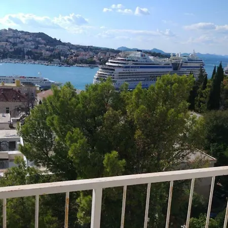 Apartament 2 Bedroom 2 Bathroom Sea View, Private Free Parking Dubrownik