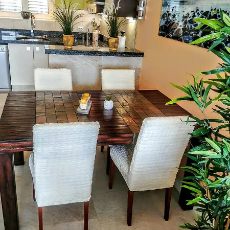 2 Bedroom 2 Bathroom Sea View, Private Free Parking Appartamento Ragusa