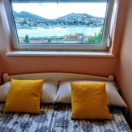 2 Bedroom 2 Bathroom Sea View, Private Free Parking 公寓 杜布罗夫尼克