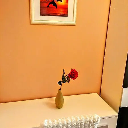 2 Bedroom 2 Bathroom Sea View, Private Free Parking Appartamento *