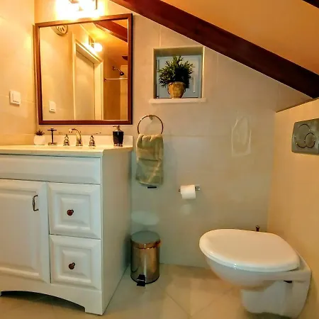 2 Bedroom 2 Bathroom Sea View, Private Free Parking 公寓 *