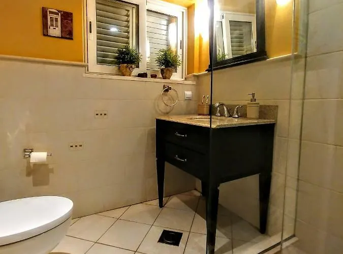 Apartmán 2 Bedroom 2 Bathroom Sea View, Private Free Parking *