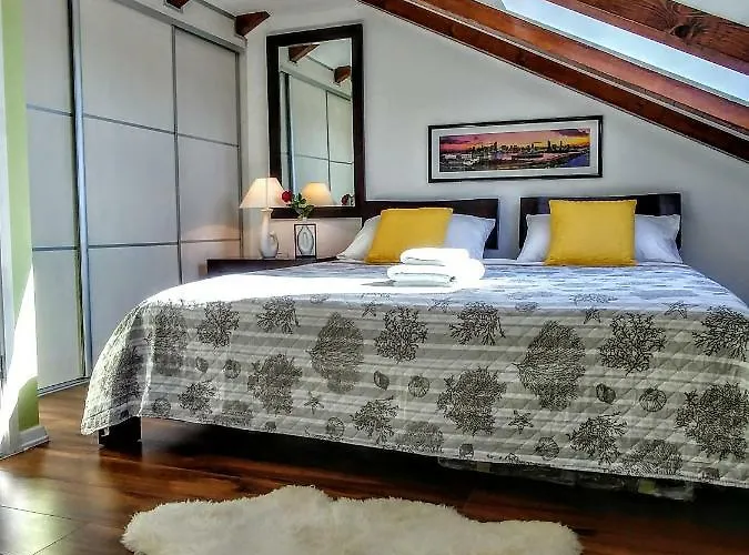 2 Bedroom 2 Bathroom Sea View, Private Free Parking Apartmán