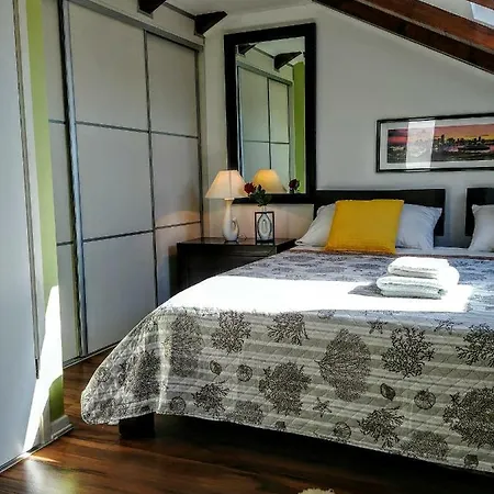 2 Bedroom 2 Bathroom Sea View, Private Free Parking 아파트 *