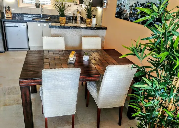 2 Bedroom 2 Bathroom Sea View, Private Free Parking 아파트 두브로브니크
