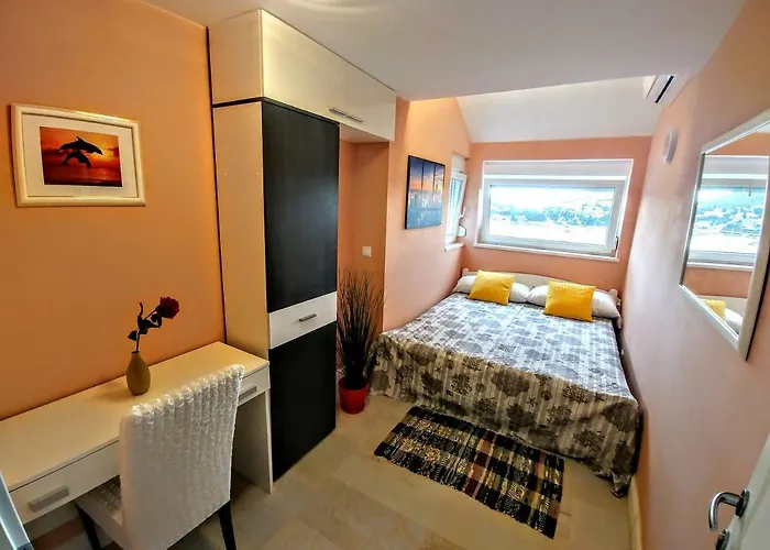 2 Bedroom 2 Bathroom Sea View, Private Free Parking 두브로브니크